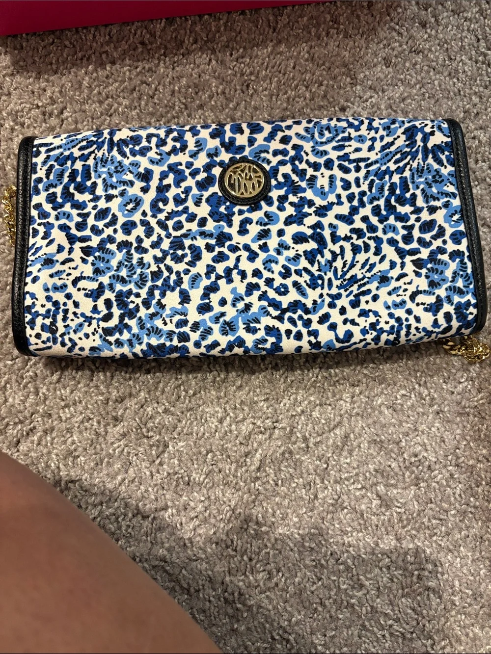 Lilly Pulitzer Blue and White Leopard-Print Chain Shoulder Bag NWOT- never used